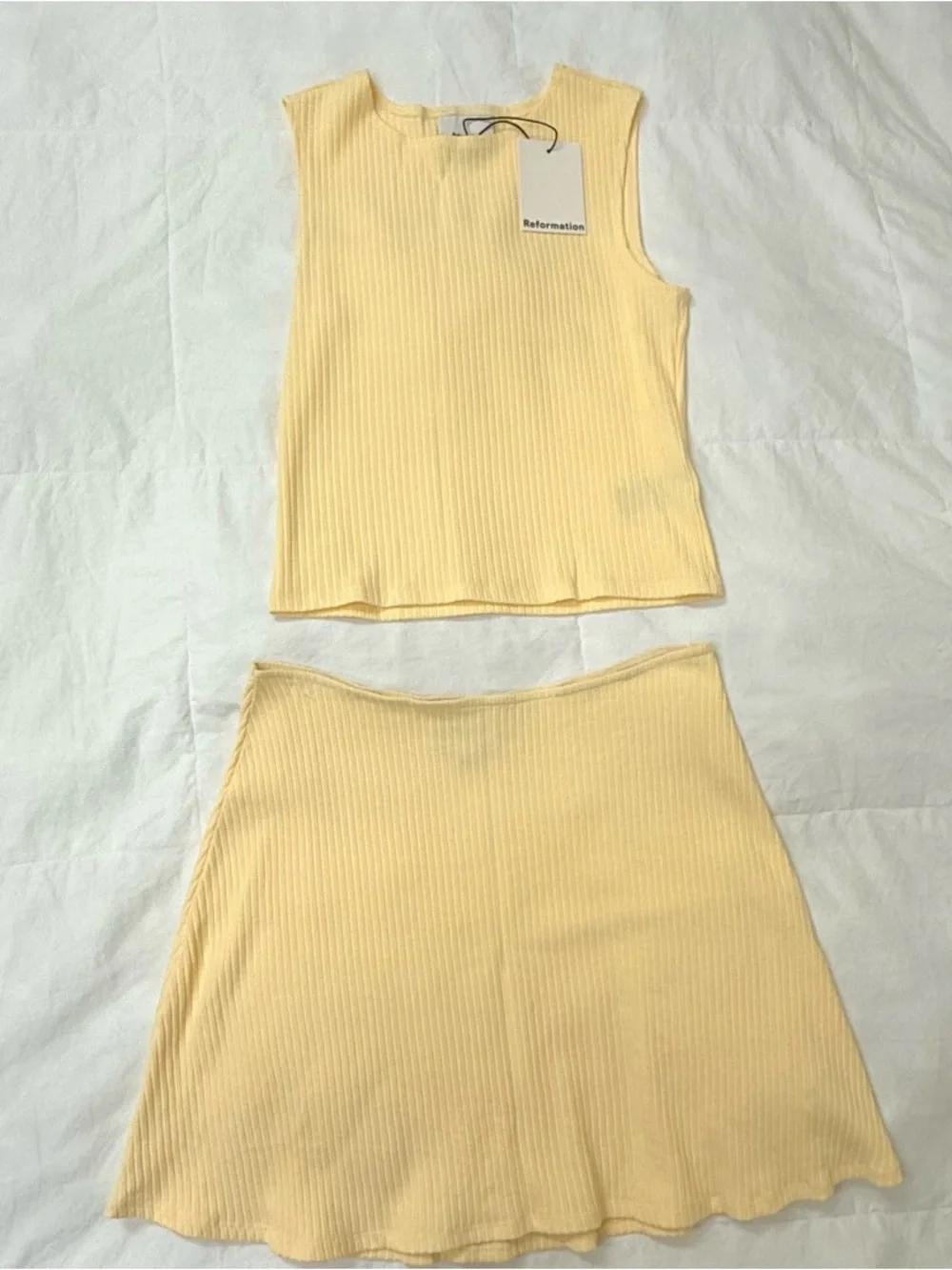 Reformation Andres 2 piece Set - Picture 2 of 6
